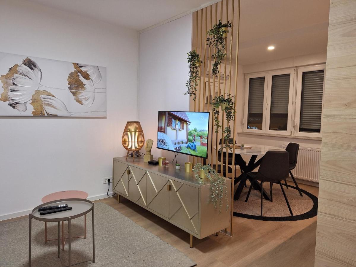 Dolly Apartment Zagabria Esterno foto